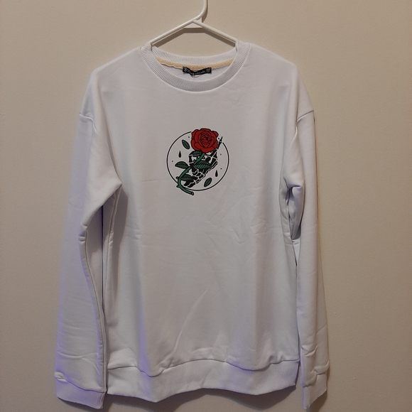 Clothes - Picture 2 of 16